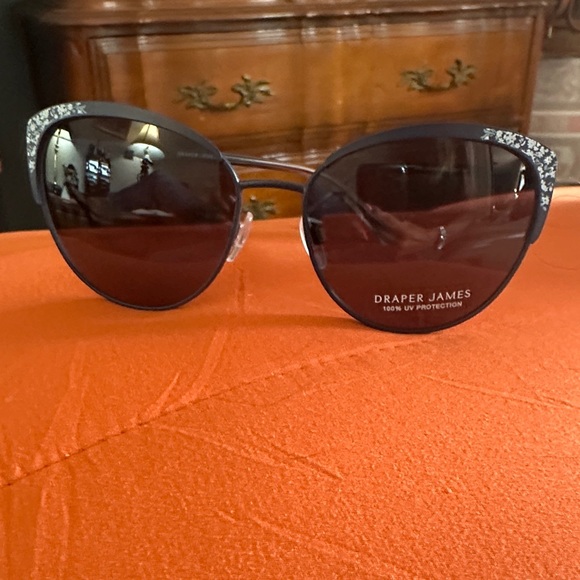 Draper James Black Sunglasses with Sparkle Detail main image 2